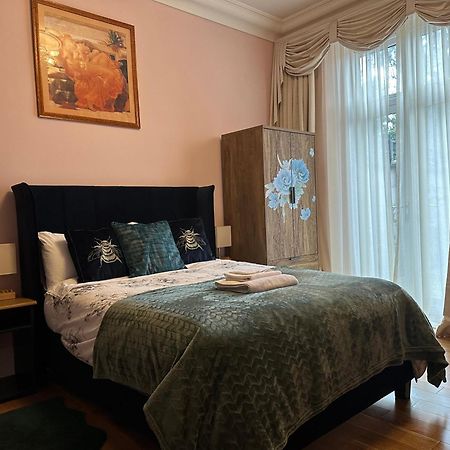 فندق Rosie Cosy House Cricklewood لندن المظهر الخارجي الصورة