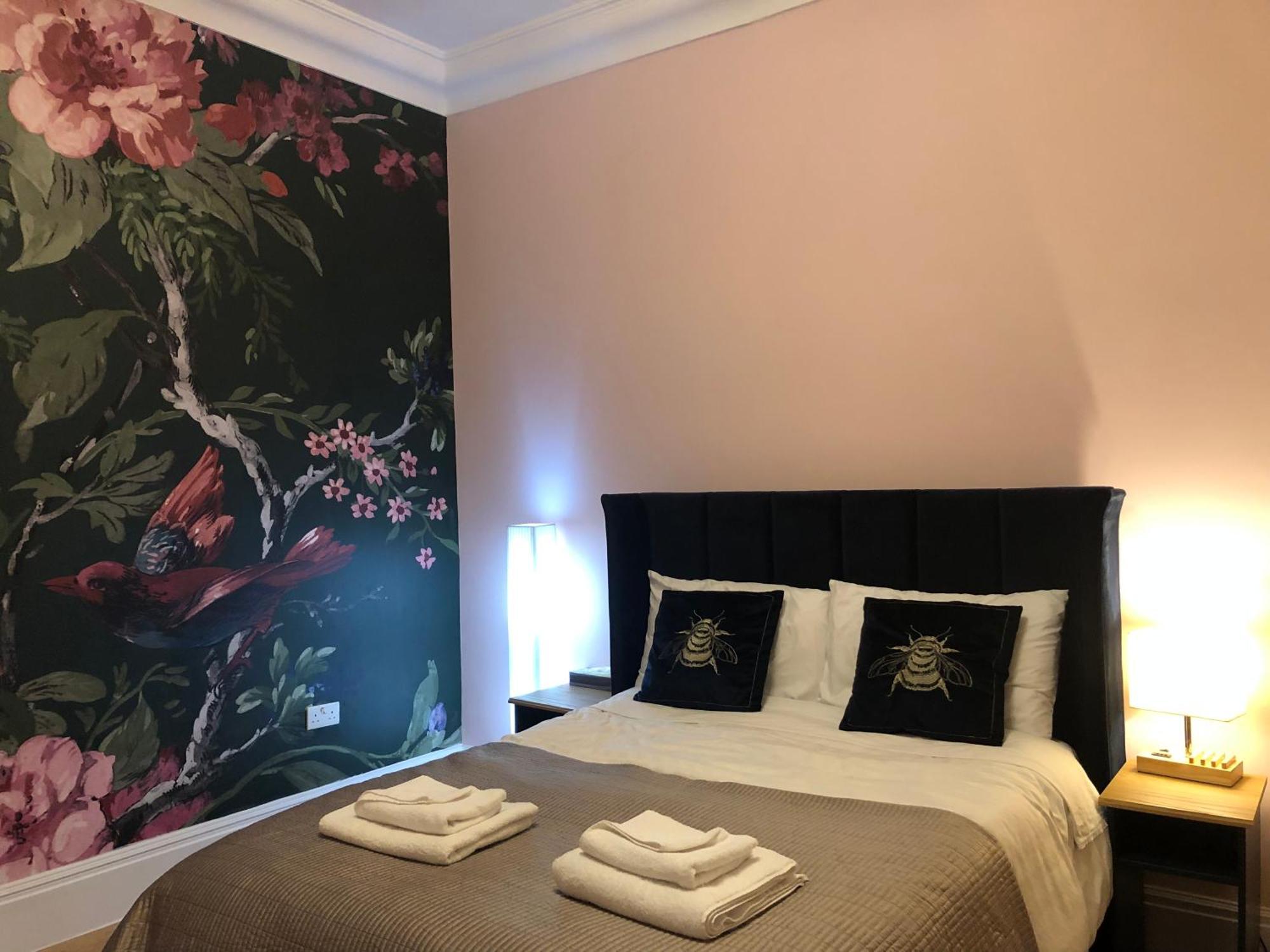 فندق Rosie Cosy House Cricklewood لندن المظهر الخارجي الصورة