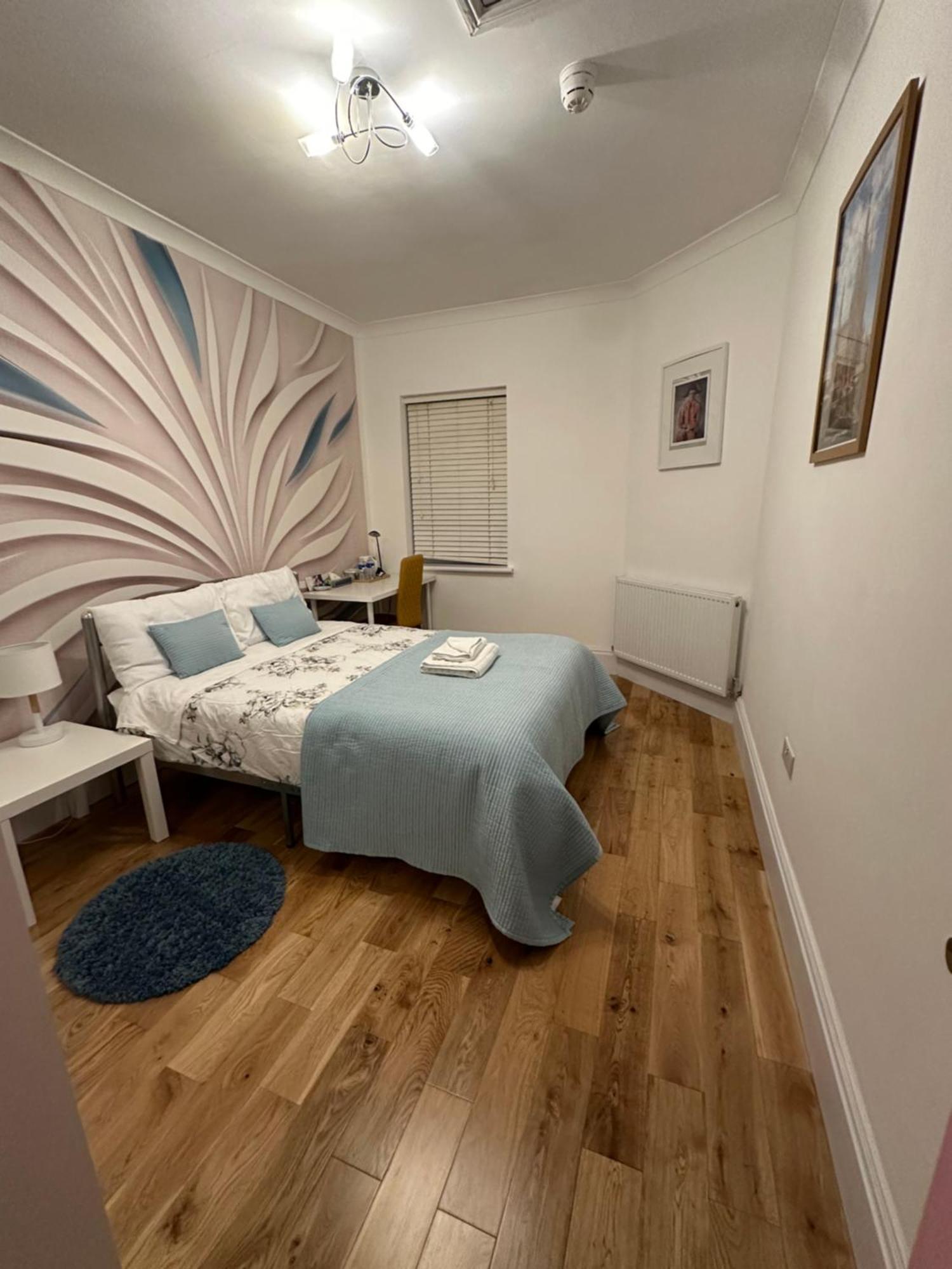 فندق Rosie Cosy House Cricklewood لندن المظهر الخارجي الصورة