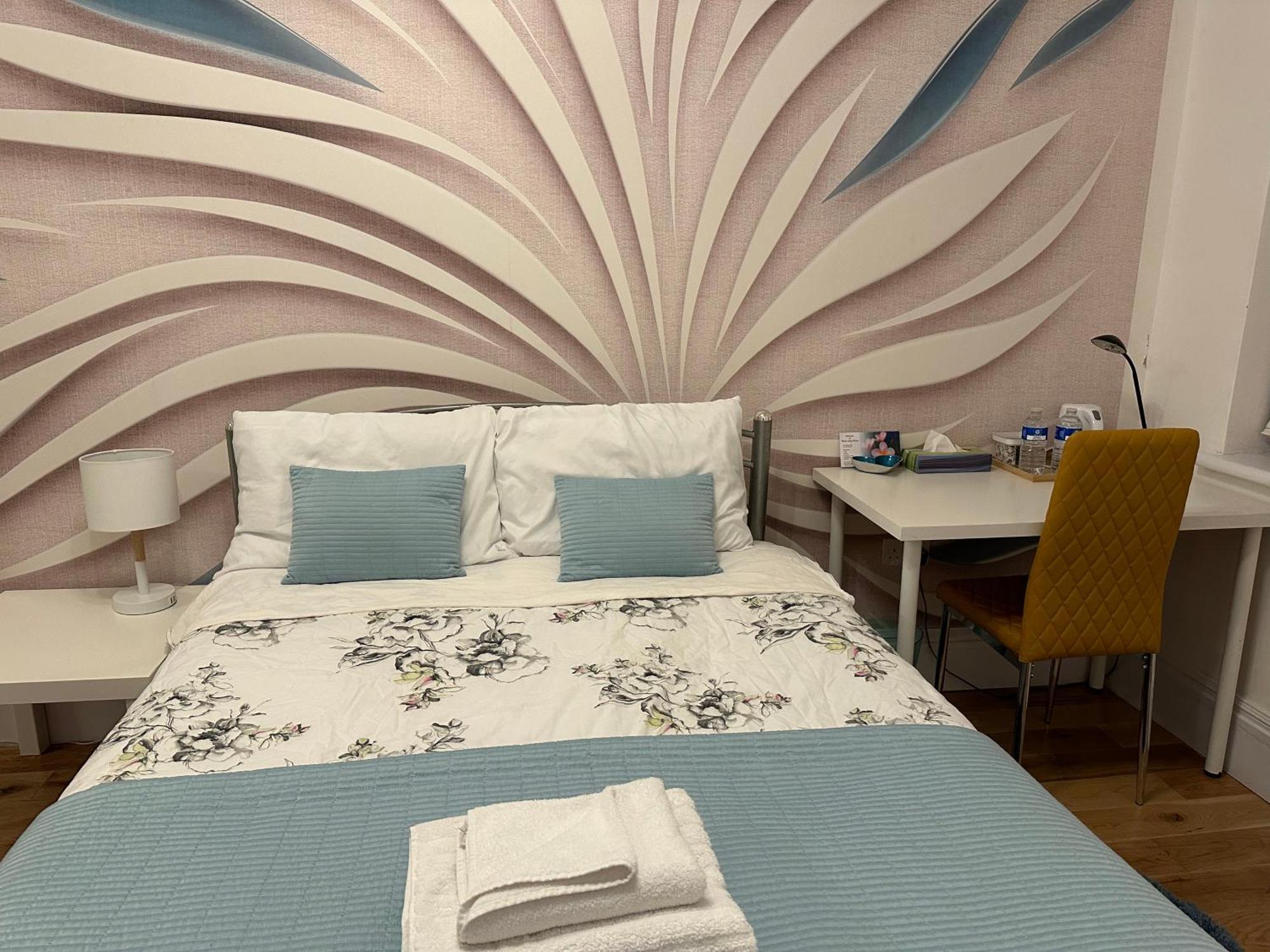 فندق Rosie Cosy House Cricklewood لندن المظهر الخارجي الصورة