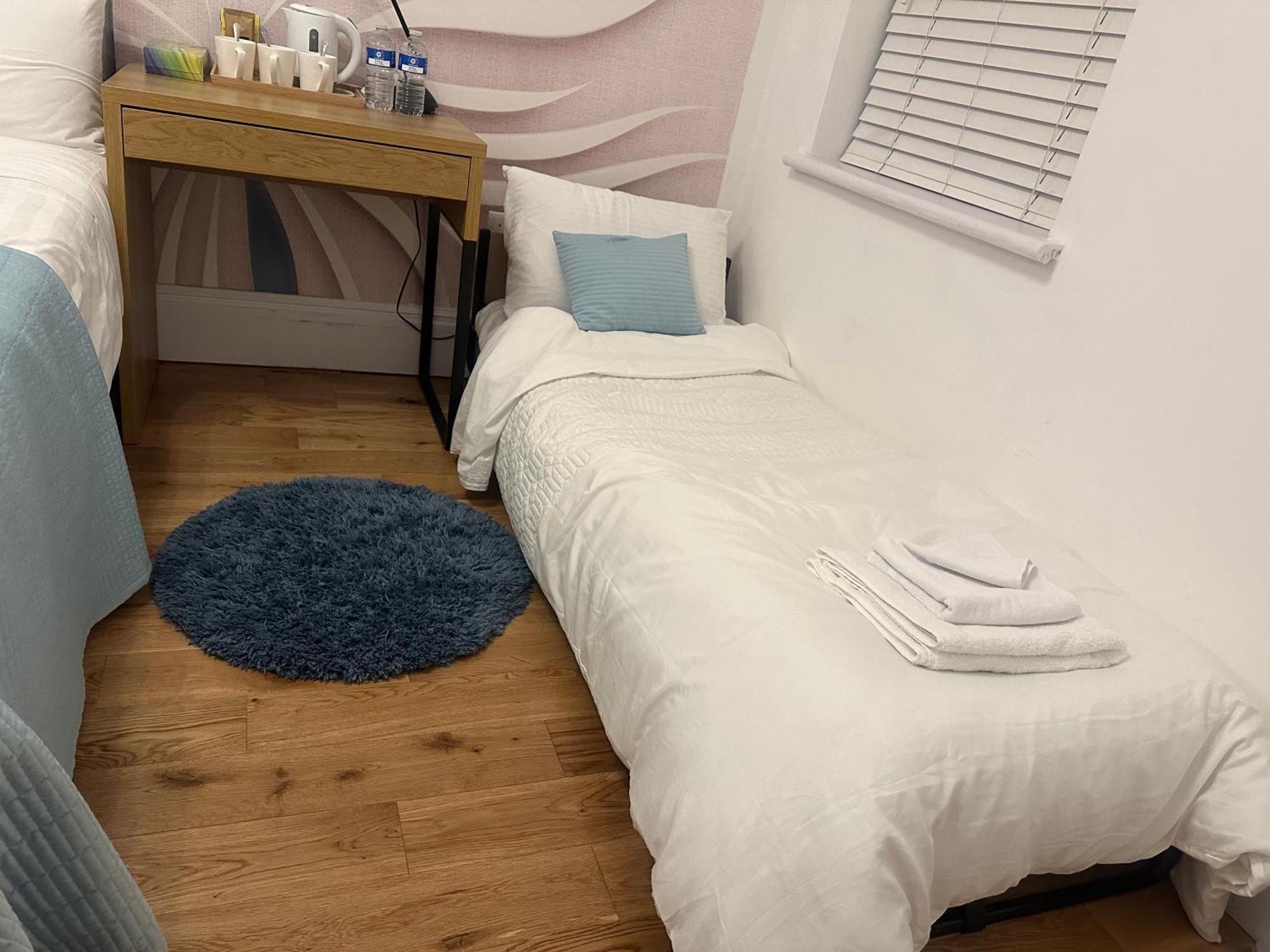 فندق Rosie Cosy House Cricklewood لندن المظهر الخارجي الصورة